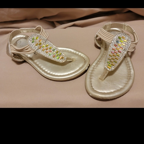 Stylish Kids Sandals with Rhinestone Accents - Picture 1 of 4